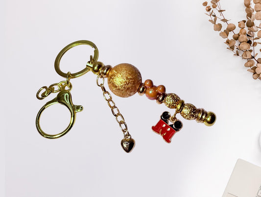 Gold Mickey Maus Perlen-SchlĂŒsselanhĂ€nger: Disney-inspirierter TaschenanhĂ€nger