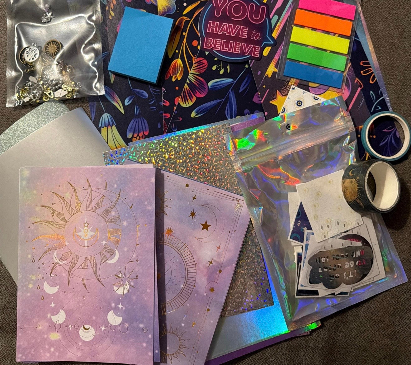 Himmels-Scrapbook-Papier-Überraschungspaket | Kuratiertes Holografisches & Pastell-Collagen-Set