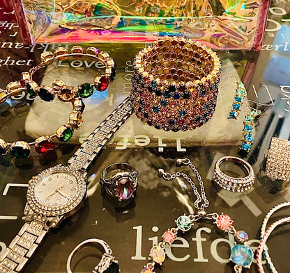 Once Upon a Sparkle Pack Märchen-Geschenkset mit Überraschungen, Charms, Schmuck, Stickern, Stiften, Kristallen, Kerzen und magischem Zubehör