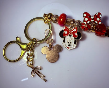 Goldener Minnie Maus Schlüsselanhänger: Rot gepunktete Schleife, Kristallperlen