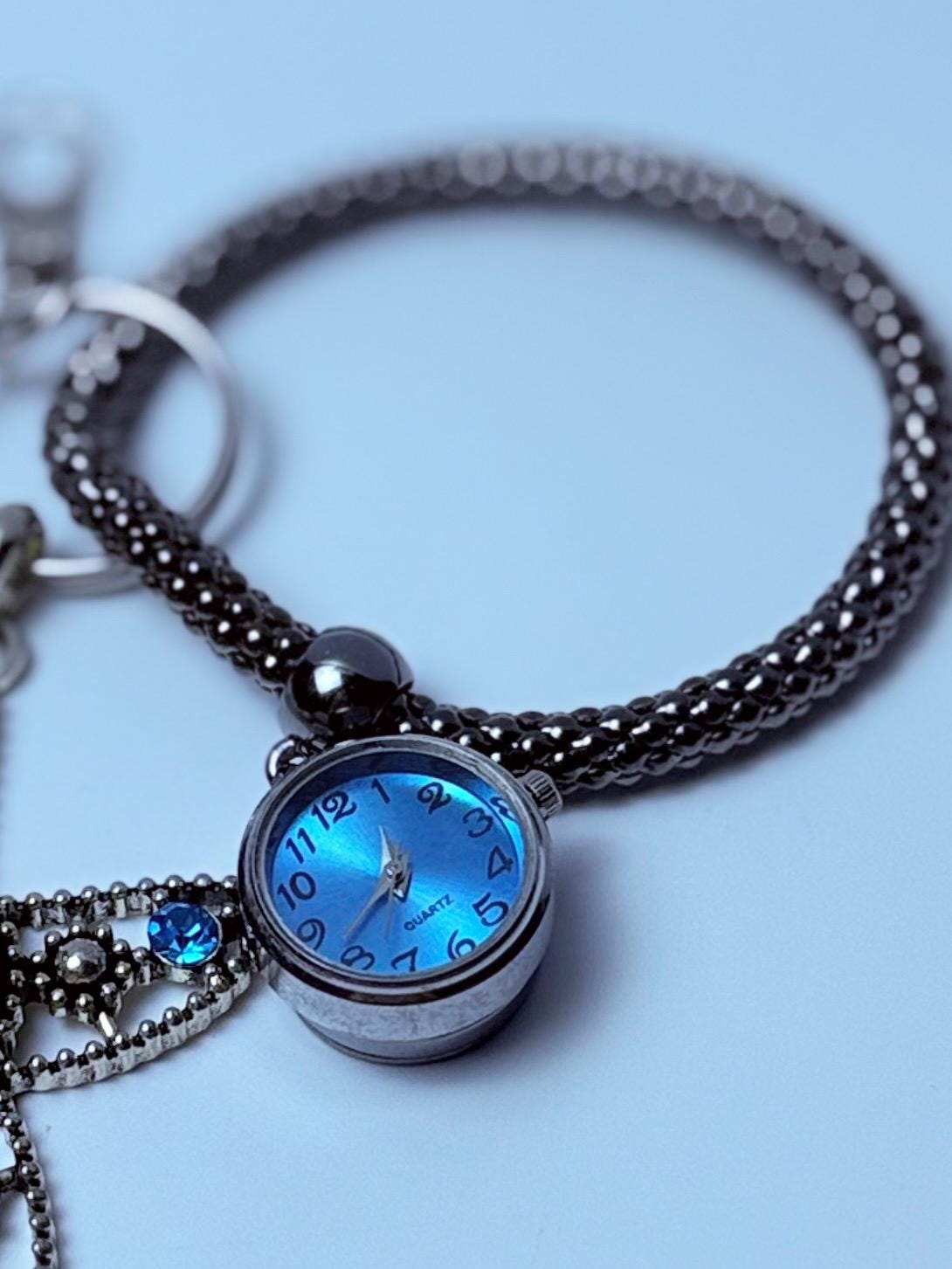 Blauer Seestern-Anhänger für Taschen mit Miniuhr, Küsten-Ozean-Geldbörsen-Accessoire & maritimes Geschenk