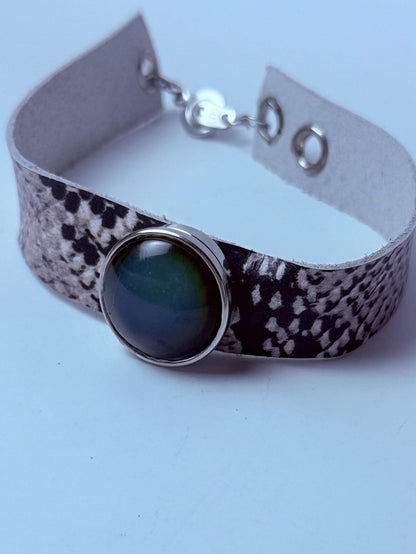 Schlangenleder-Stimmungsstein-Manschette: Boho-Rocker-Farbwechselarmband