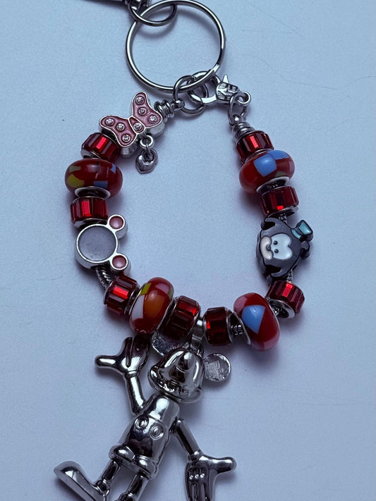 Mickey & Minnie Charm Armband Schlüsselanhänger: Rote Kristallperlen, Silberner Anhänger