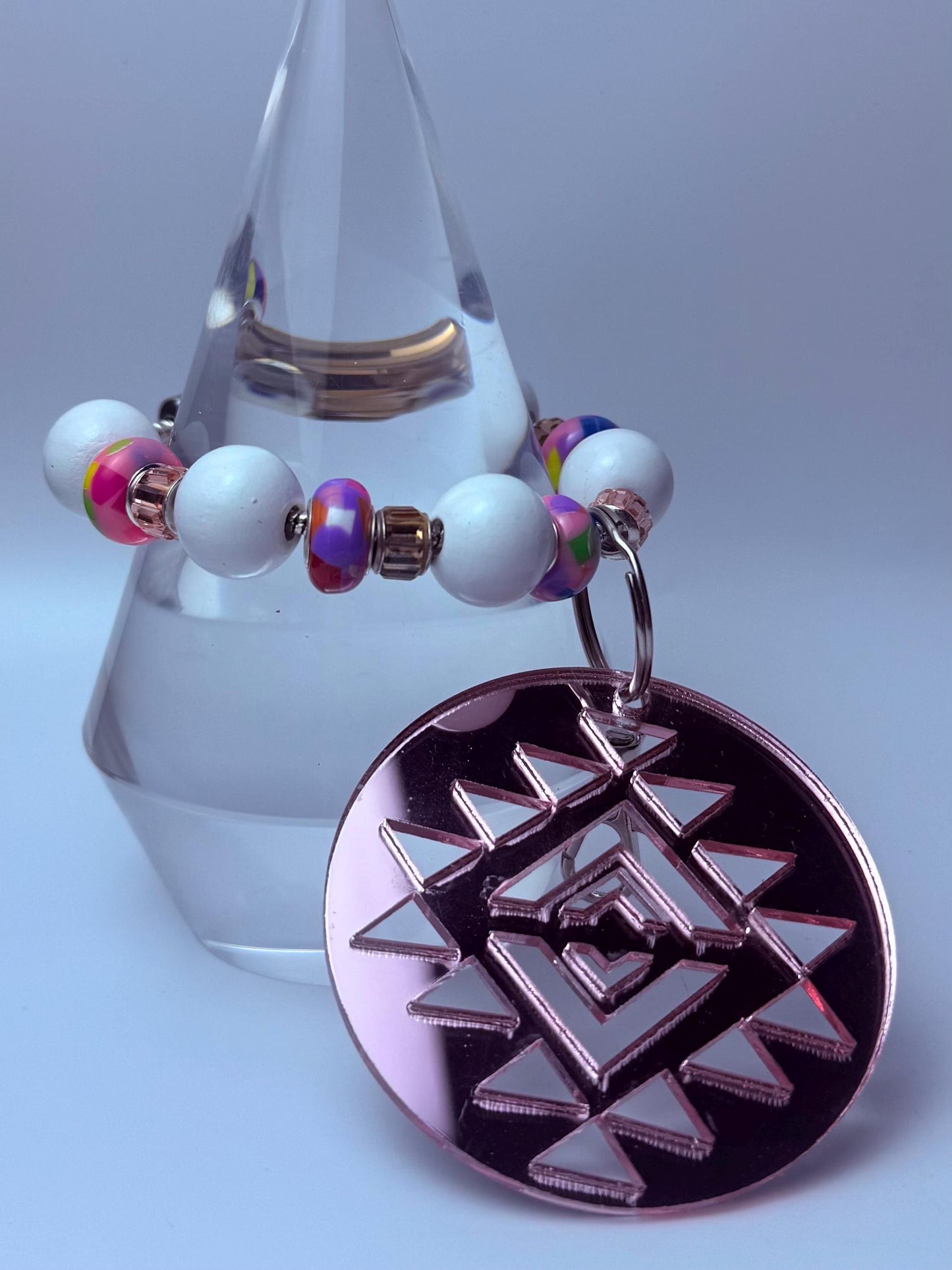 Taschenanhänger Rosegold Azteken-Mandala: Schlüsselanhänger aus Metallic-Acryl